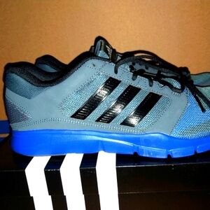 Brand New Adidas Essential Star M NWT Size 13